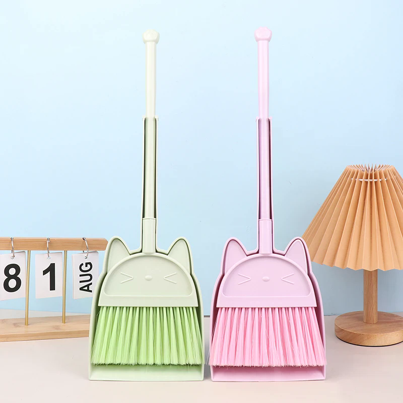 1 Set Cartoon Flexible Bristle – обзор и цена Kids Outdoor Broom