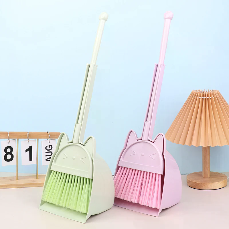 1 Set Cartoon Flexible Bristle – обзор и цена Kids Outdoor Broom